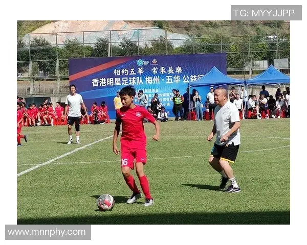 巴萨官方欢迎梅西回归诺坎普：里奥，我们随时欢迎你回家！