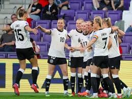 帅白龙罗超连KO四将，勇夺全国自由搏击75公斤级冠军！